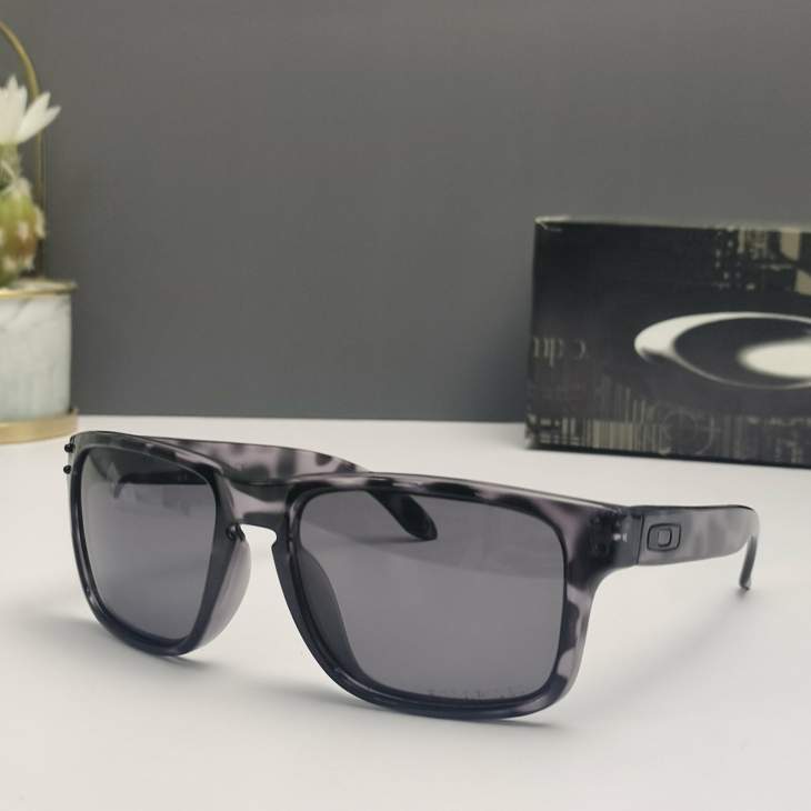 Picture of Oakley Sunglasses _SKUfw66124139fw